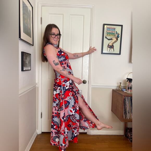 70s Vintage Red White and Blue Novelty Print Dress - Picture 3 of 8